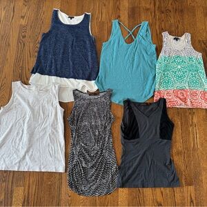 Women's Sleeveless Tops Collection XS